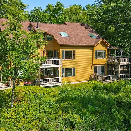 Lakefront Elk Rapids Vacation Rental With Deck!